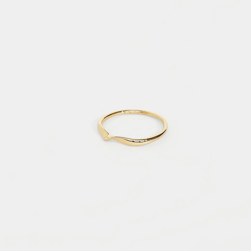 TRINE TUXEN Wave ring I - guld