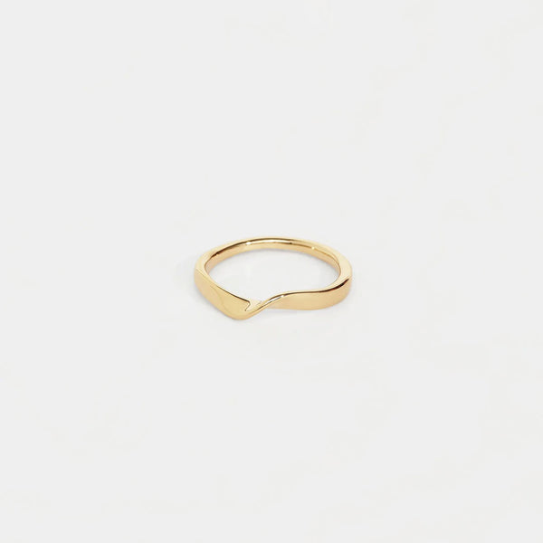 TRINE TUXEN Wave Ring II - guld